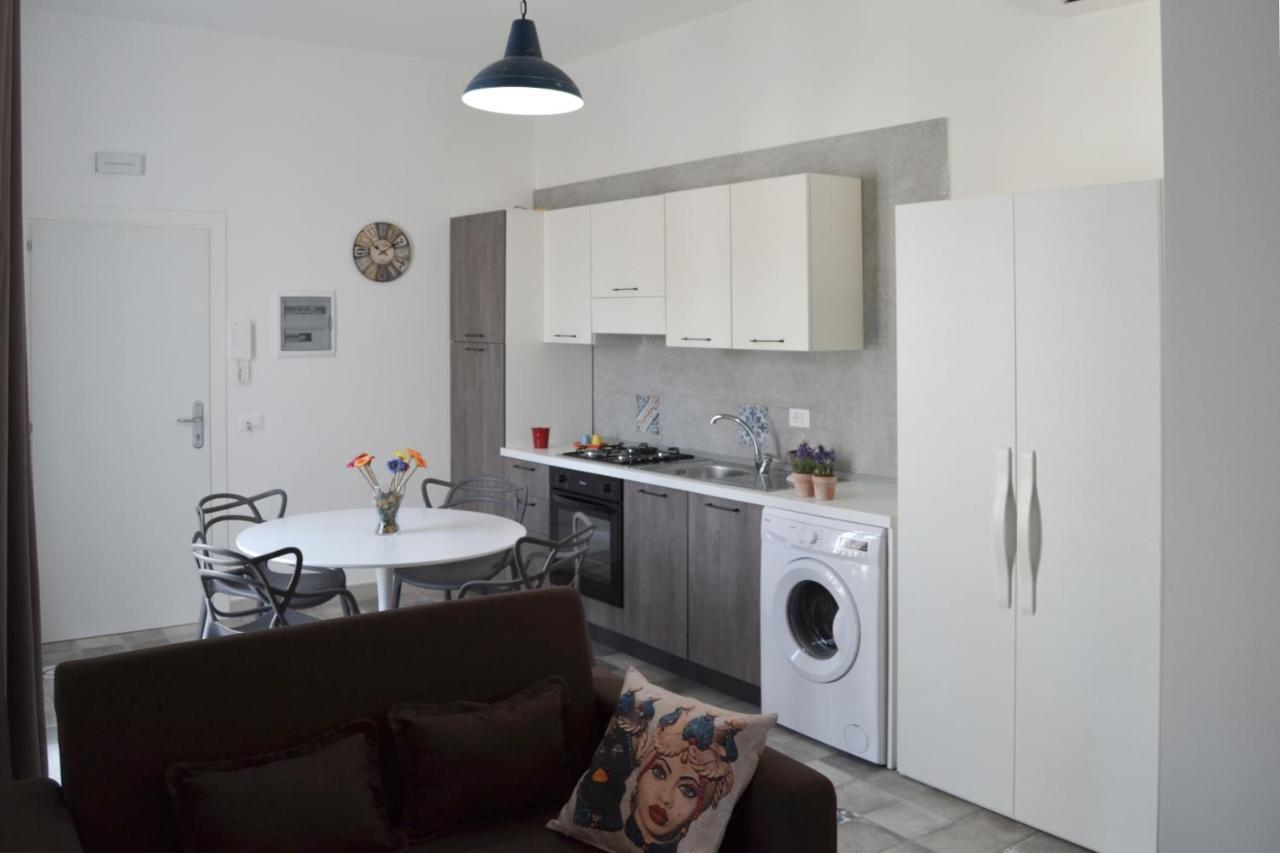 Quattroquarti Stradivari Home Noto Bagian luar foto